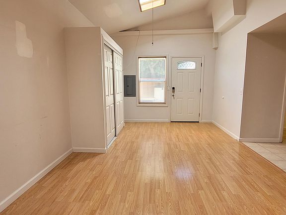 4th image of 4315 Fillmore St #322368059