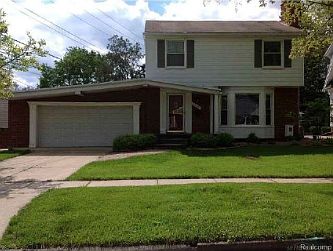 2nd image of 2419 Maplewood Ave