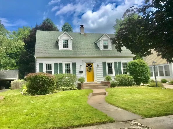 1227 Roseland Ave, Kalamazoo, MI 49001