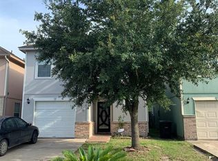 4919 N Cancun Dr, Houston, TX 77045