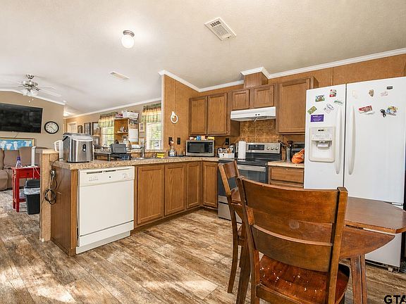 4th image of 190 Rio Hondo Dr