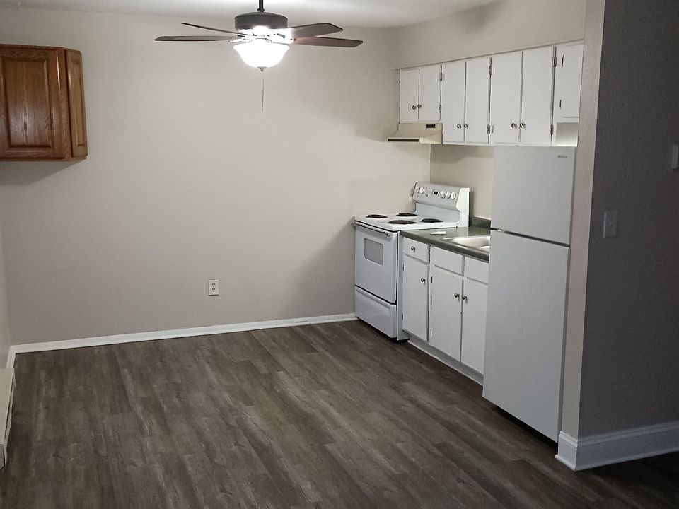 1st image of 1117 Lewis St #9