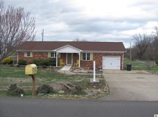 384 Cardinal Rd, Mayfield, KY 42066