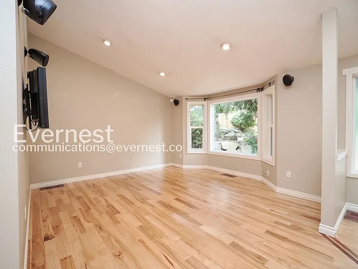 9423 NE 129th Pl — Photo 8
