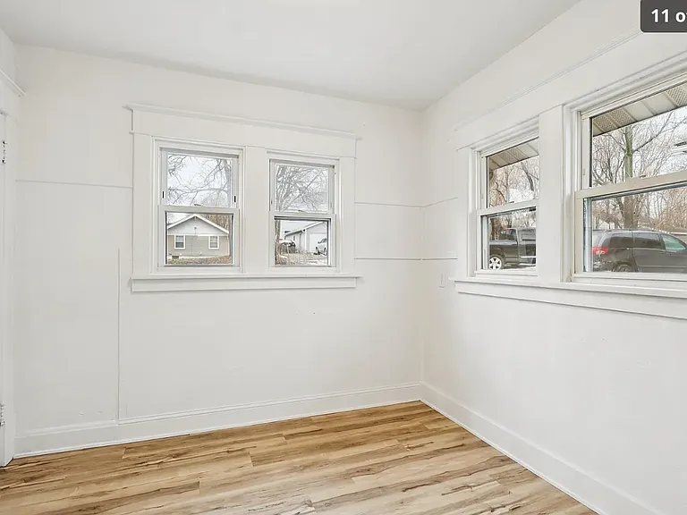 1916 Jefferson Ave — Photo 10