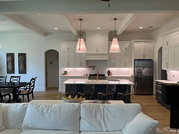 2nd image of 5068 Twin River Pl