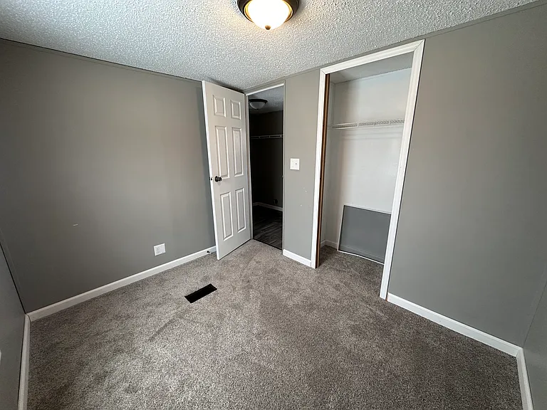 55 E Riling St #110 — Photo 5