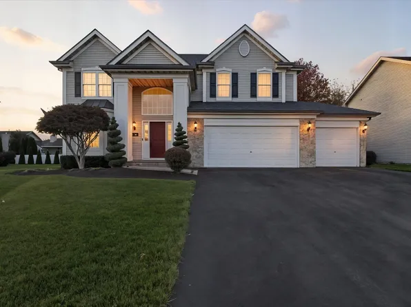 12310 Empire St, Loves Park, IL 61111