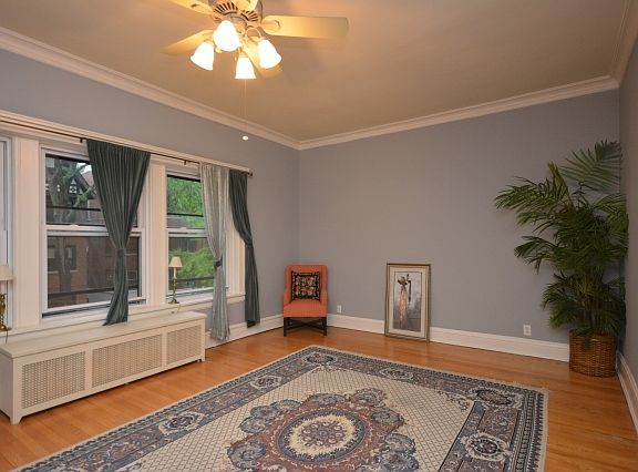 3rd image of 701 W Buena Ave #2