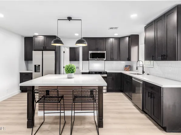 2415 E JACINTO Avenue, Mesa, AZ 85204