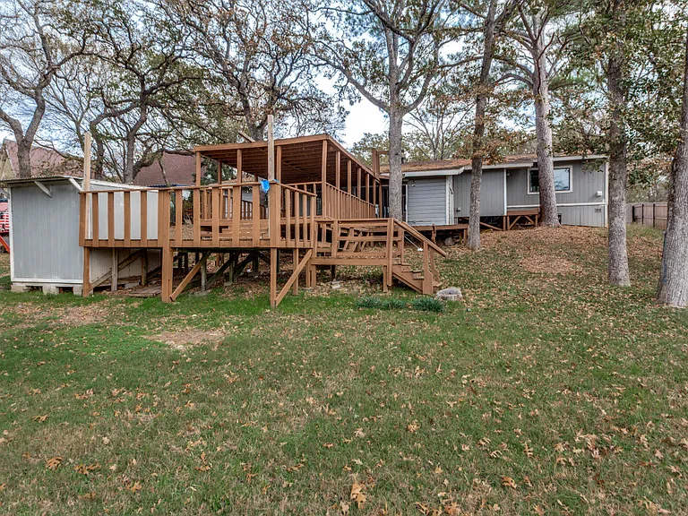 1612 Woodview Dr — Photo 20
