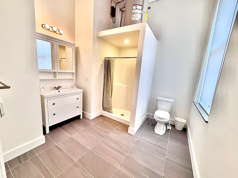 119 W Main St — Photo 2
