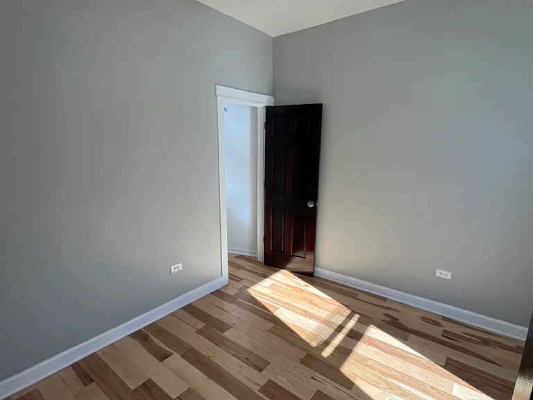 2339 S Sacramento Ave #3F — Photo 11