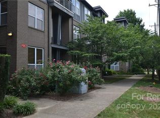 1060 E 36th St, Charlotte, NC 28205