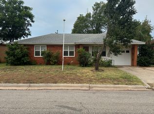 1719 Crain Dr, Altus, OK 73521