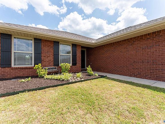 4th image of 272 Village Springs Dr