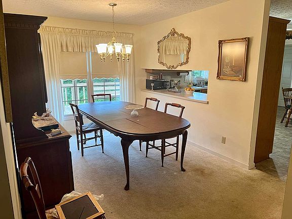 4th image of 112 Walker Springs Ln