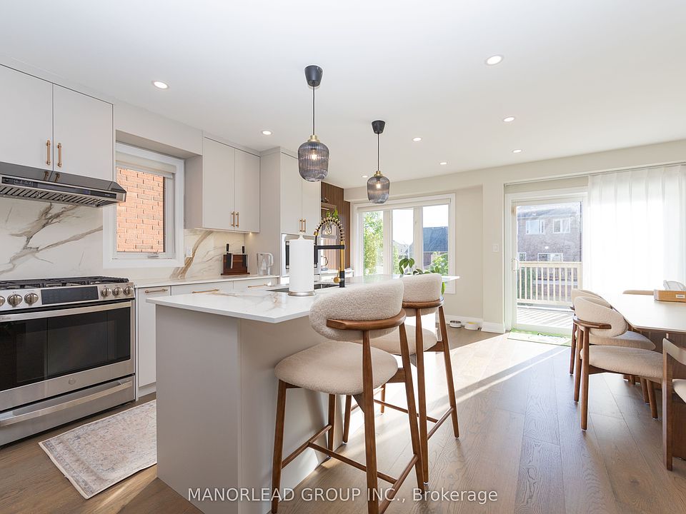 1st image of 8 Rock Garden St