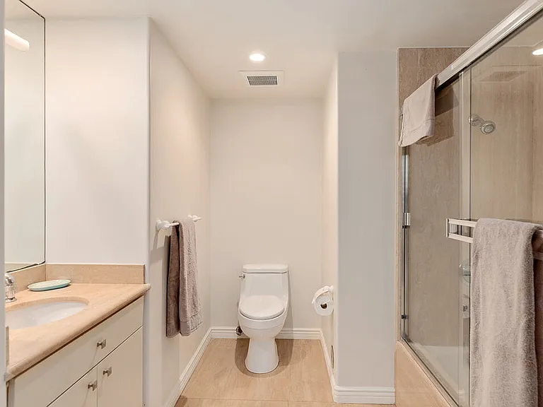 28899 Cliffside Dr — Photo 31