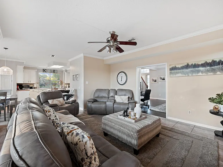 141 Morningside Dr — Photo 52
