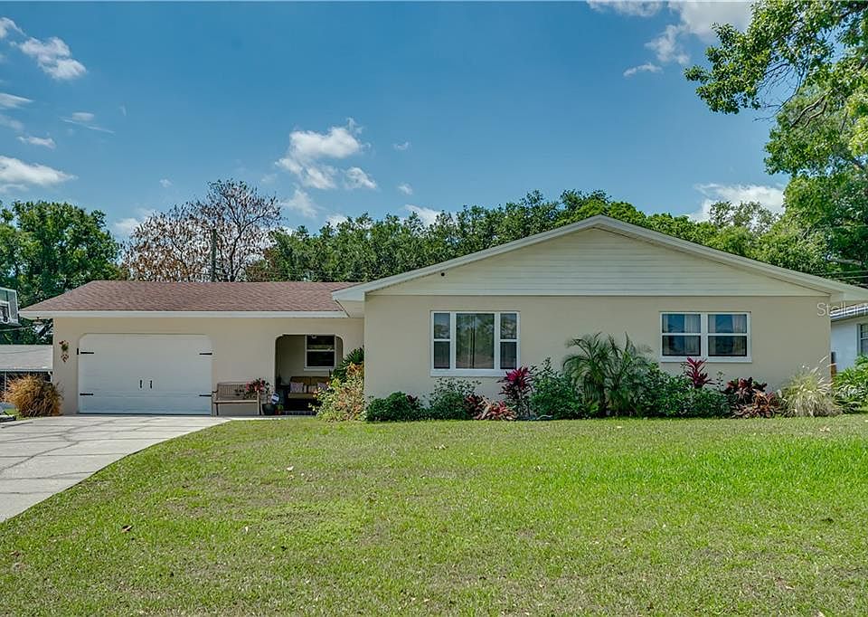 1st image of 2827 Christie Ln