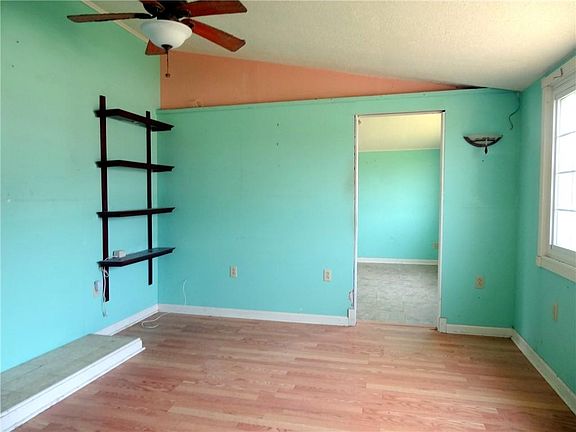 3rd image of 3216 Arkansas Ave