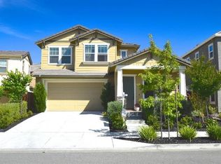 1948 Velvetleaf Ln, Santa Rosa, CA 95404