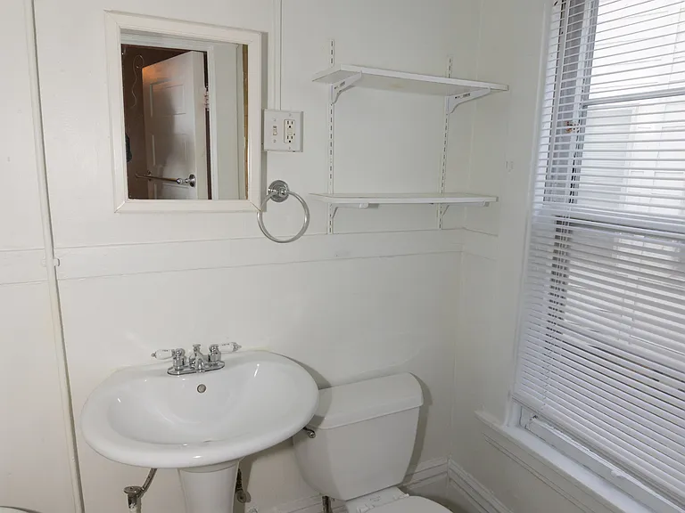 Blaisdell Avenue Apartments — Photo 25