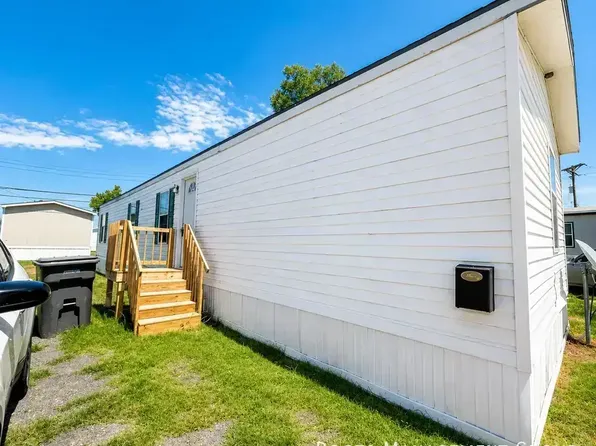 700 E 6th St #46, Hays, KS 67601