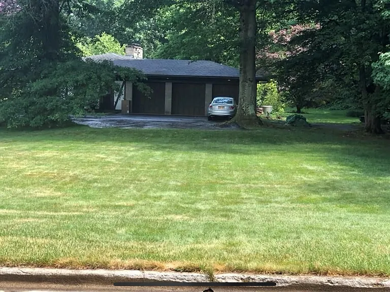 110 Marvin Pkwy — Photo 3