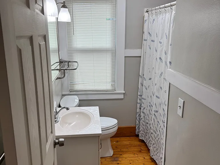 120-122 Powell Ave #2 — Photo 8