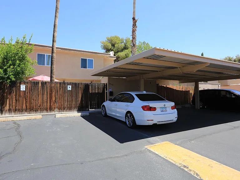 5904 N Granite Reef Rd — Photo 55