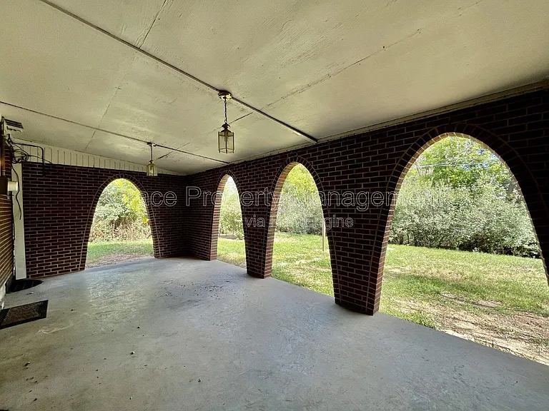 10758 Ogden St — Photo 11