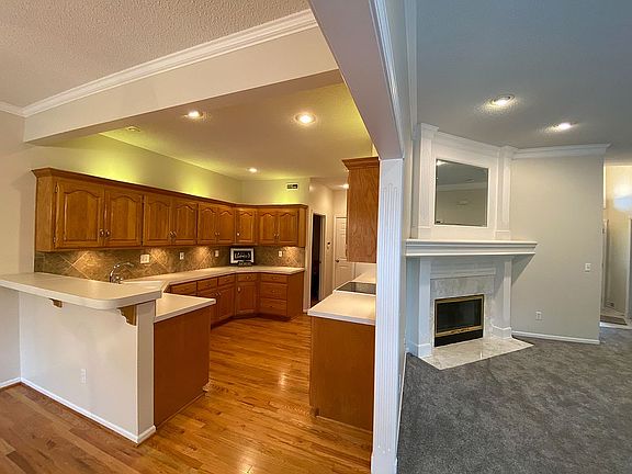 4th image of 17220 E 44th Terrace Ct S