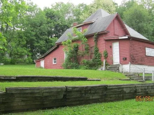 415 Windrose Ave, Altoona, PA 16602