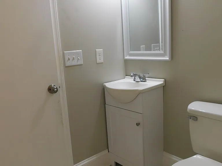 411 Gray Dr — Photo 8