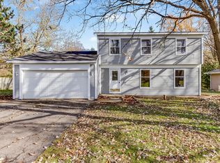 9637 401st Ave, Genoa City, WI 53128