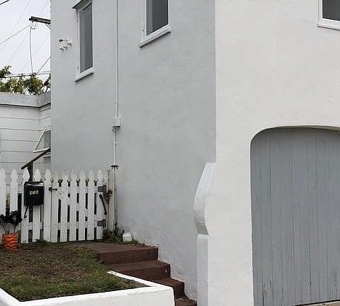 5th image of 414 Rosemont St