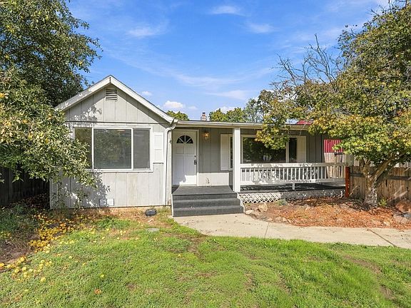 2nd image of 3807 E 29th Ave