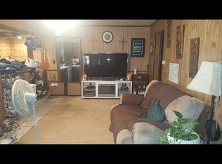 207 Michigan St, Winfield, KS 67156