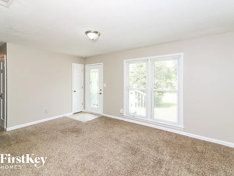 4008 Jody Cir — Photo 3