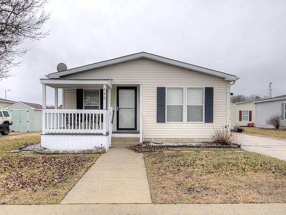 2nd image of 540 Dogwood Ln