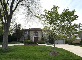 7624 Forest Hill Rd, Burr Ridge, IL 60527