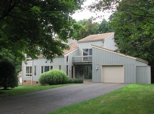 300 Dogwood Ct, Daniels, WV 25832