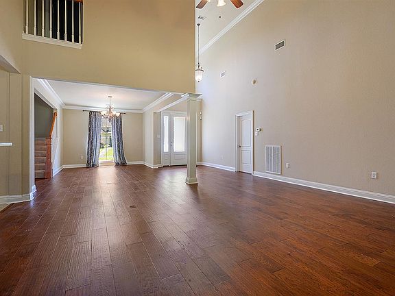 5th image of 18054 Timberview Dr