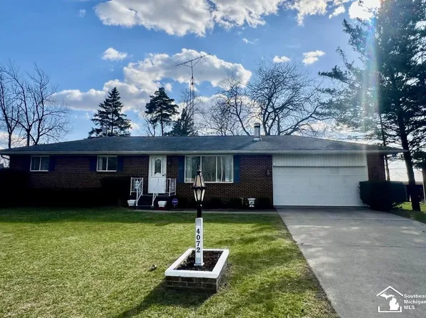 4072 Teal Rd, Petersburg, MI 49270