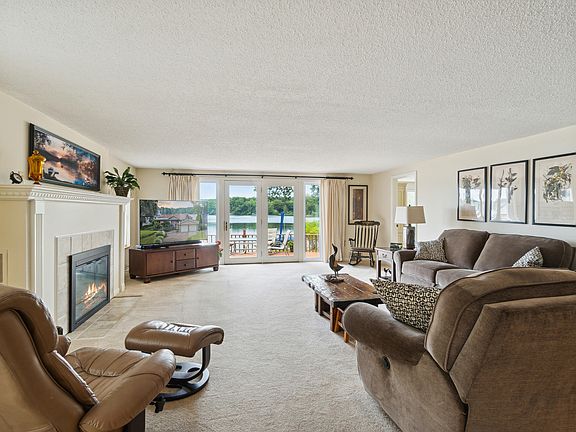 5th image of 12626 Crystal Lake Dr S