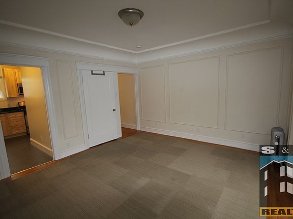 3rd image of 1028 Guerrero St APT 11