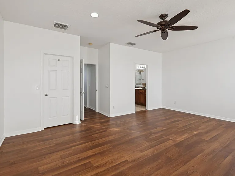 12805 Avelar Manor Pl — Photo 16