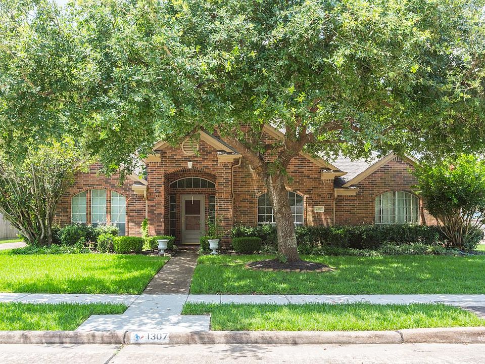 1st image of 1307 Danielle Ln